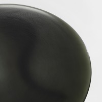 <a href="https://www.galeriegosserez.com/artistes/cober-lukas.html">Lukas Cober</a> - New Wave - Guéridon (Noir)